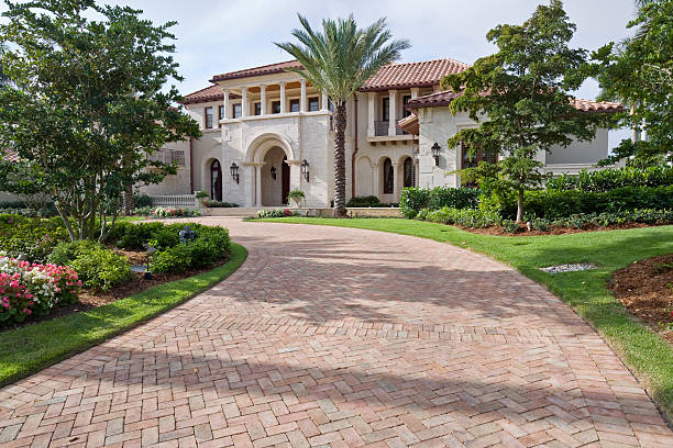 Best Driveway Borders and Edging Pavers in Loves Park, IL